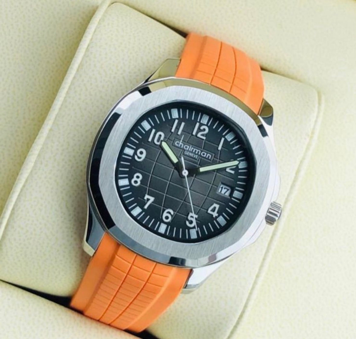 Start your day with beautiful moments and cheerful colors. P12