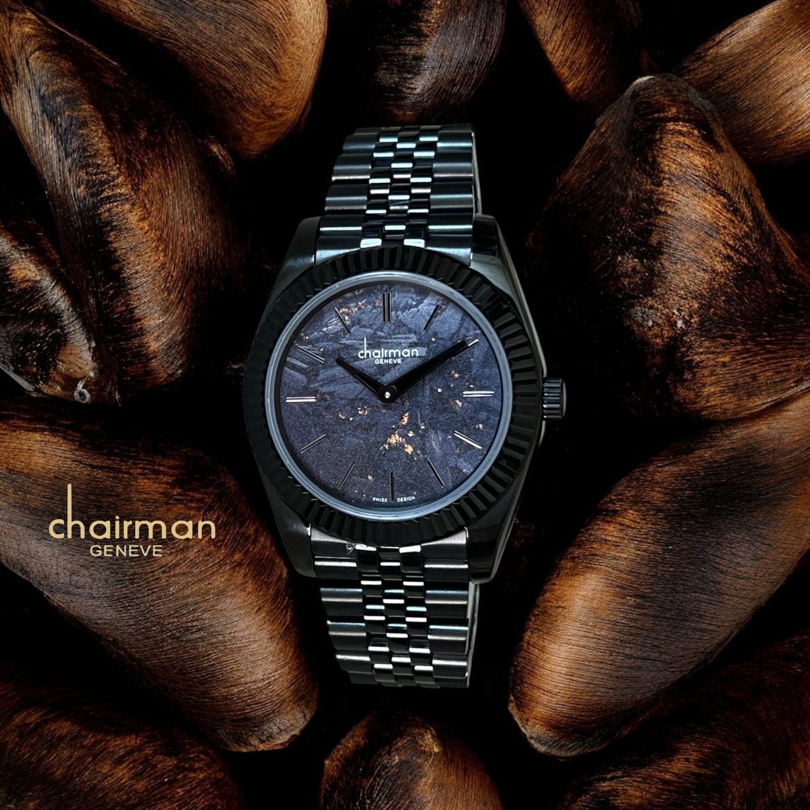 Royal Black .. It is enough to have in your hand 01