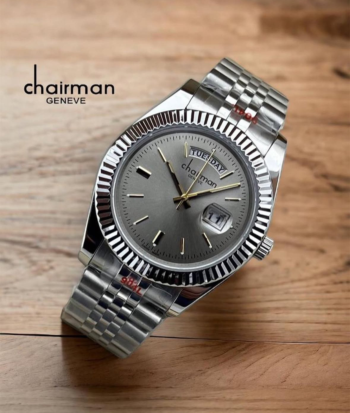 Yes it's a luxury watch 700￼